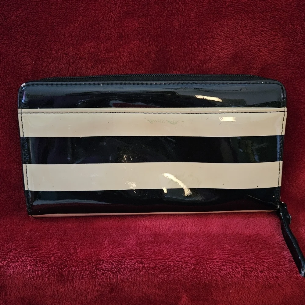 Kate Spade Black and Cream Striped Patent Leather Wallet